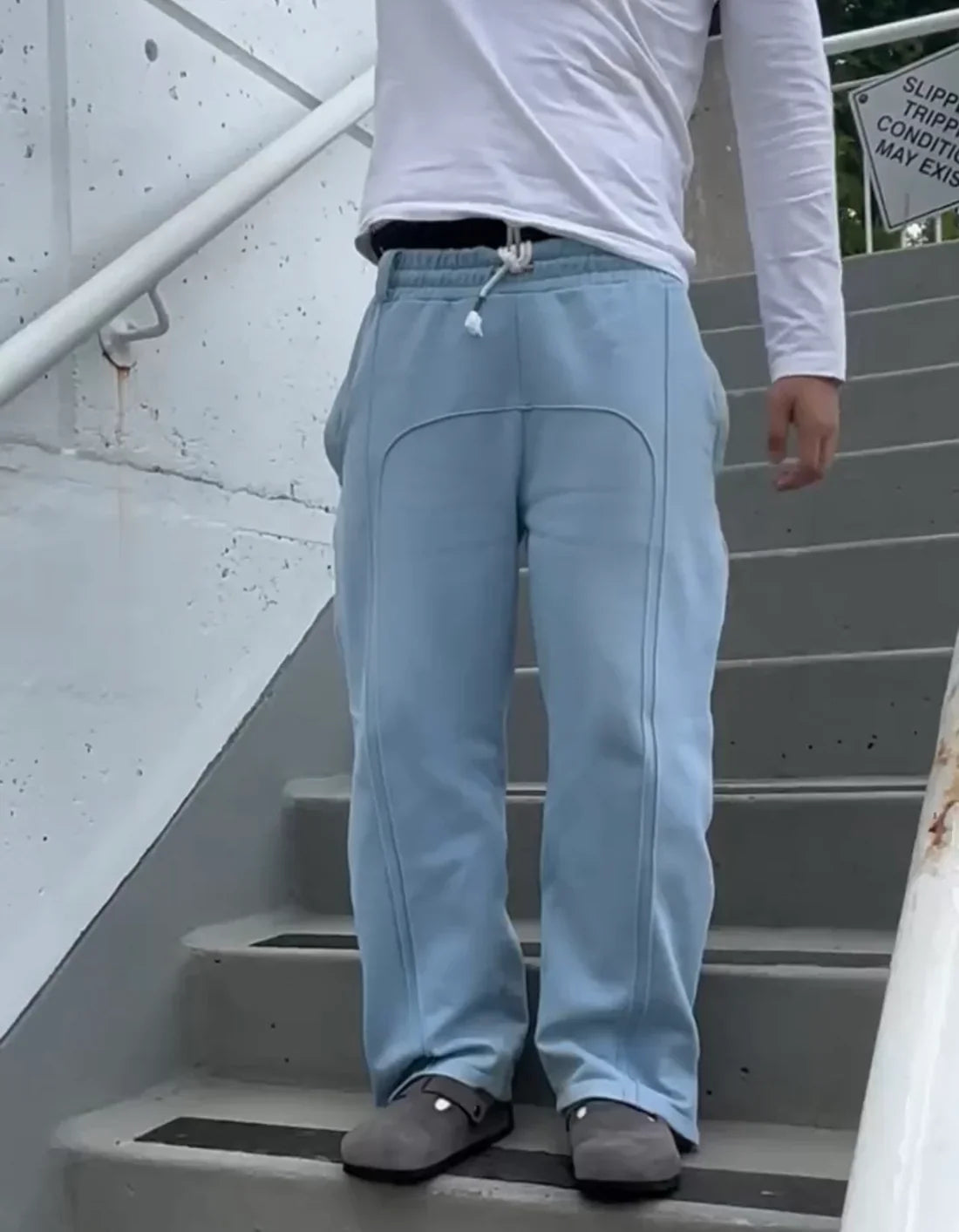 Men's Loose Fit Sweatpants with Drawstring