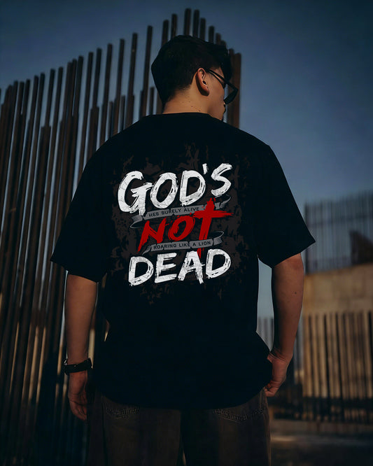 God's Not Dead He's Surely Alive Roaring Like A Lion Printed Men's T-shirt
