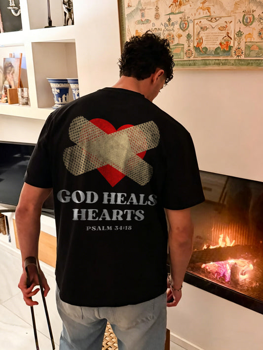 God Heals Hearts Psalm 34:18 Printed Men's T-shirt