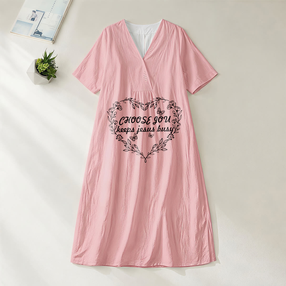 Christianartworkshop Plain Tone Love Scripture Rainbow Heart Slogan V-Neck Short Sleeve Midi Dress