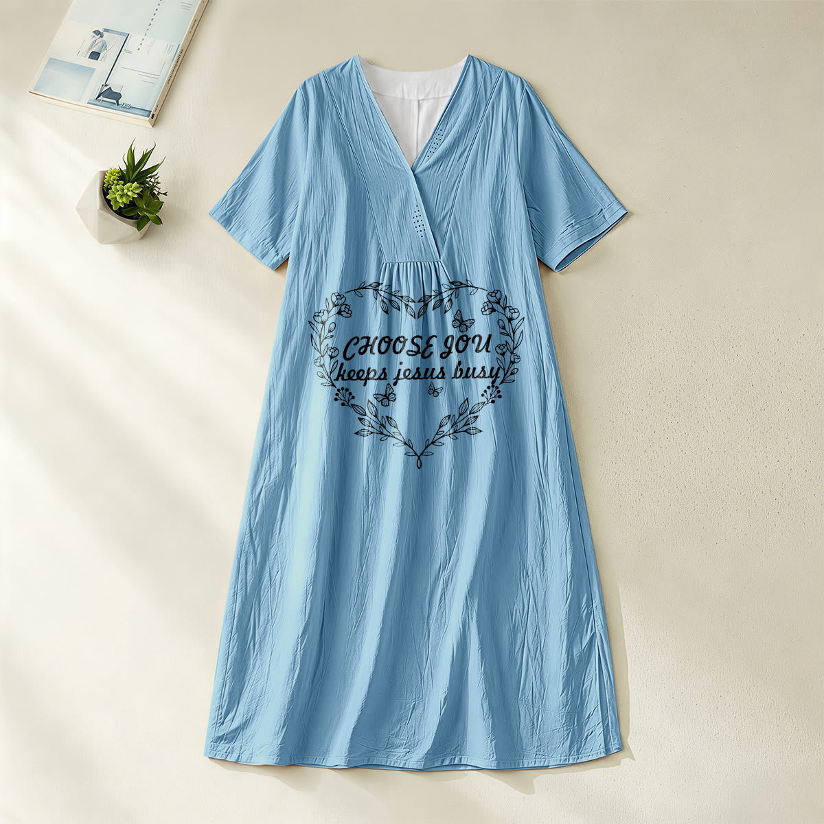 Christianartworkshop Plain Tone Love Scripture Rainbow Heart Slogan V-Neck Short Sleeve Midi Dress