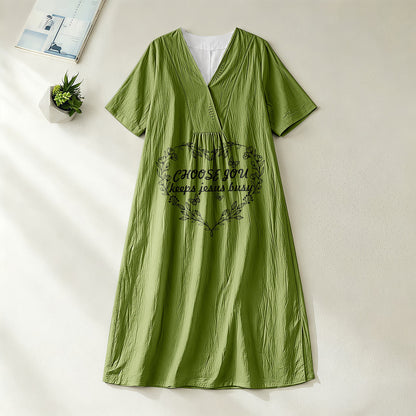 Christianartworkshop Plain Tone Love Scripture Rainbow Heart Slogan V-Neck Short Sleeve Midi Dress