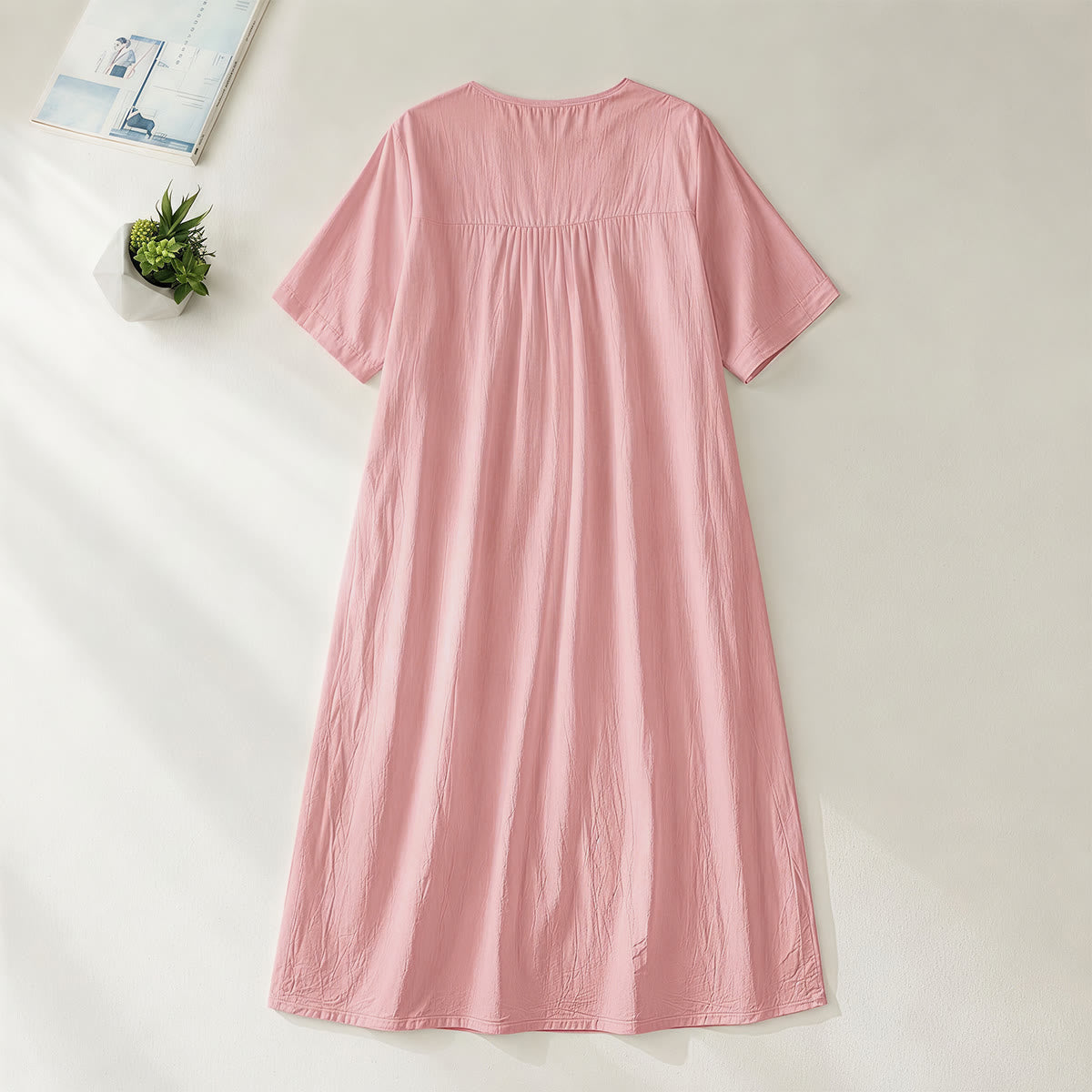 Christianartworkshop Floral & Cross Pattern "Just Pray" Statement V-Neck Short Sleeve Midi Dress