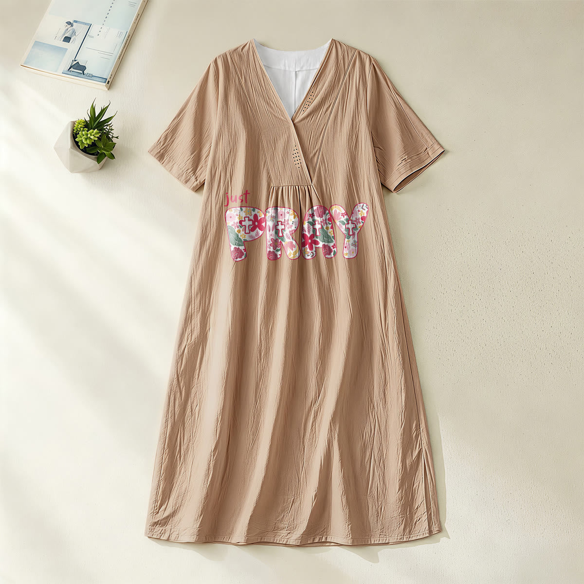 Christianartworkshop Floral & Cross Pattern "Just Pray" Statement V-Neck Short Sleeve Midi Dress