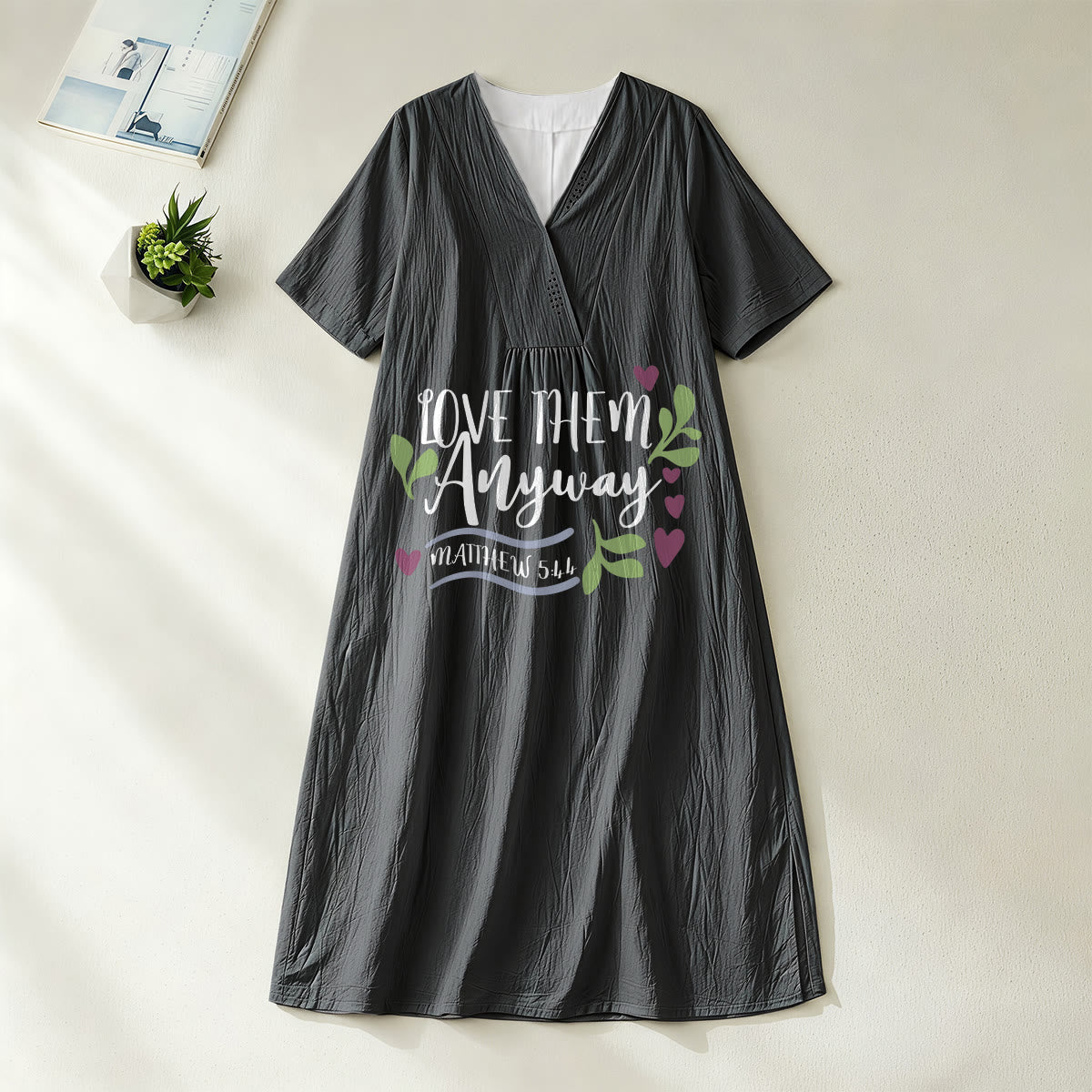 Christianartworkshop "Love Them Anyway" Matthew 5:44 Heart Leaf Print V-Neck Short Sleeve Midi Dress