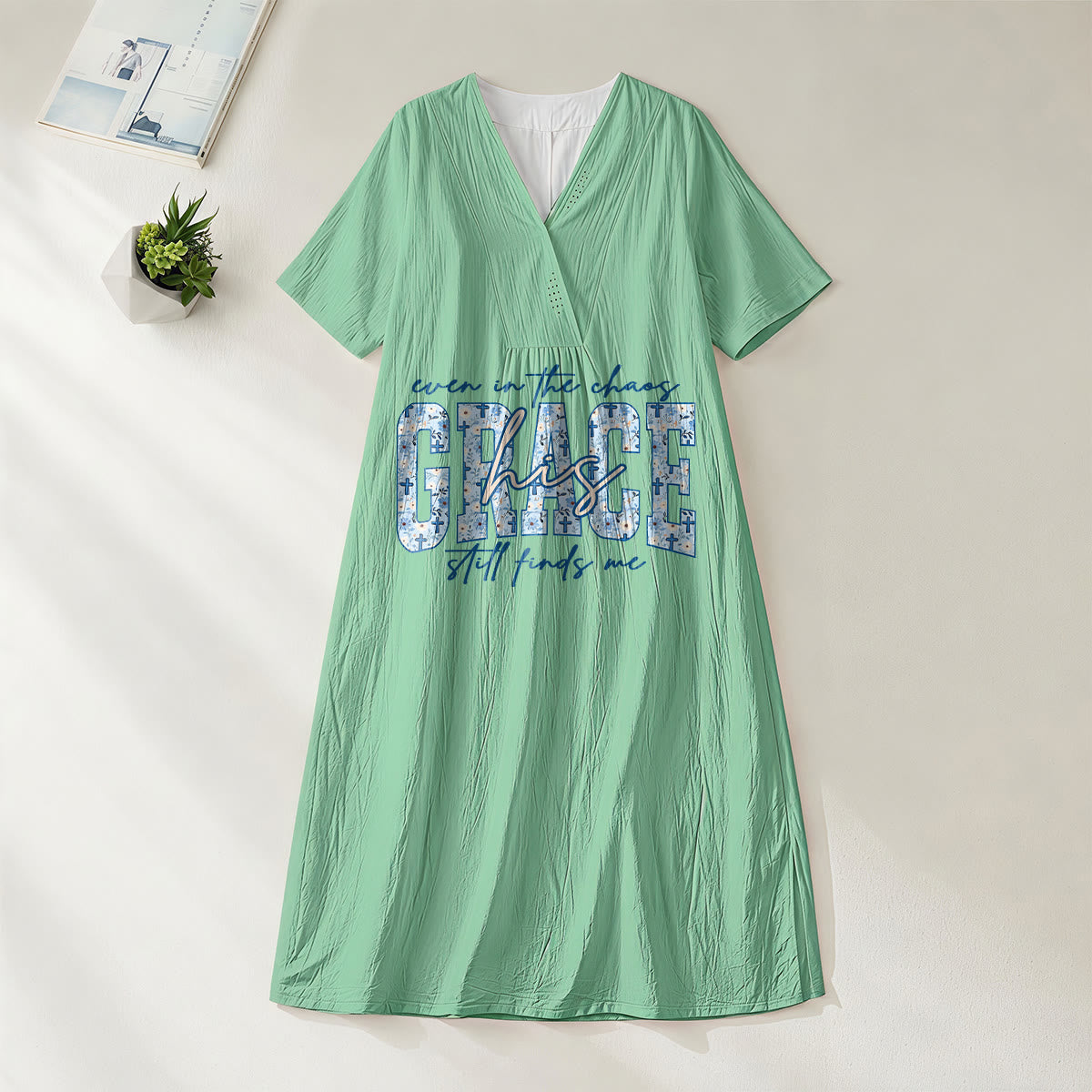 Christianartworkshop Classic "His Grace Still Finds Me" Plaid Print V-Neck Loose Midi Dress