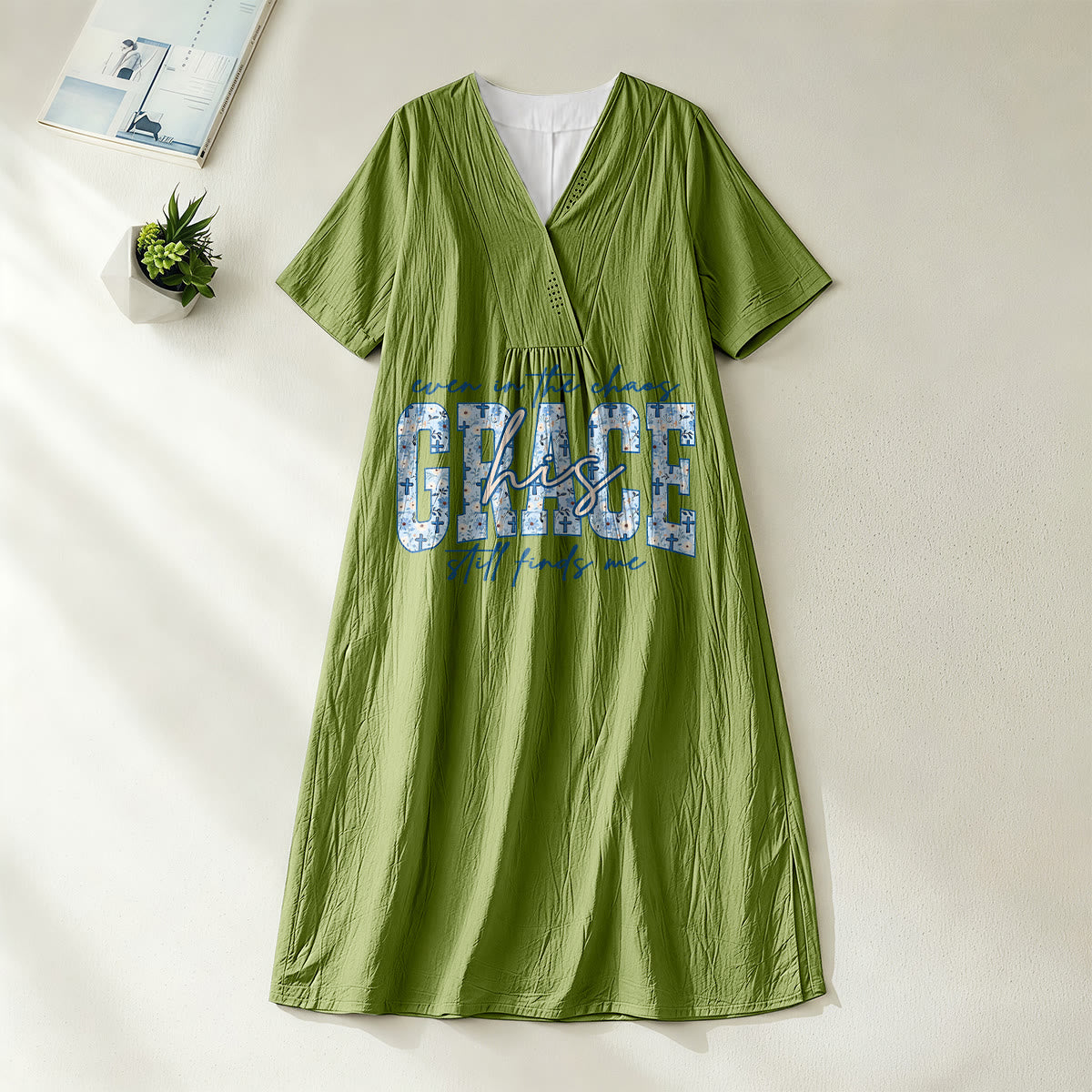 Christianartworkshop Classic "His Grace Still Finds Me" Plaid Print V-Neck Loose Midi Dress