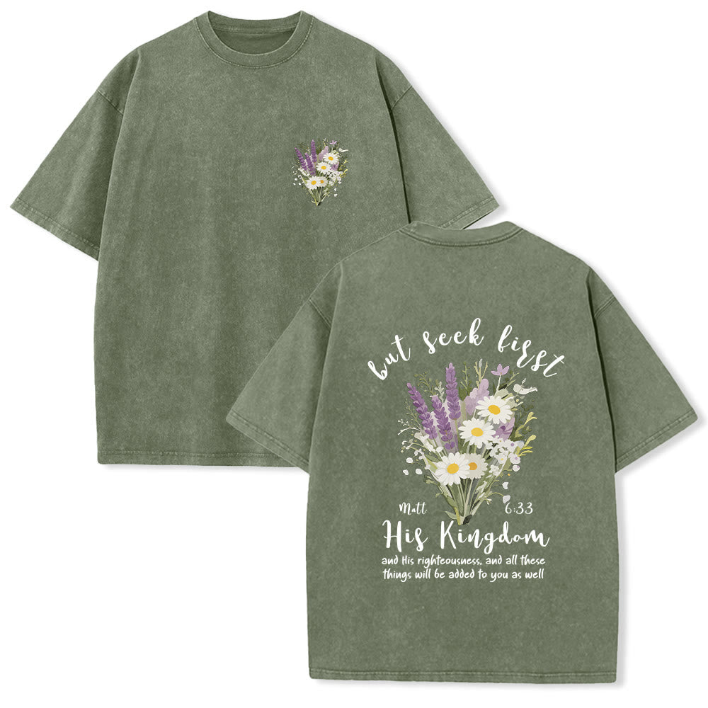 Christianartworkshop Tiny Lavender Daisy Bouquet Large Back Floral Arrangement Inspirational Verse Washed T-Shirt