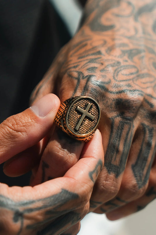 Risen Savior Ring- Gold
