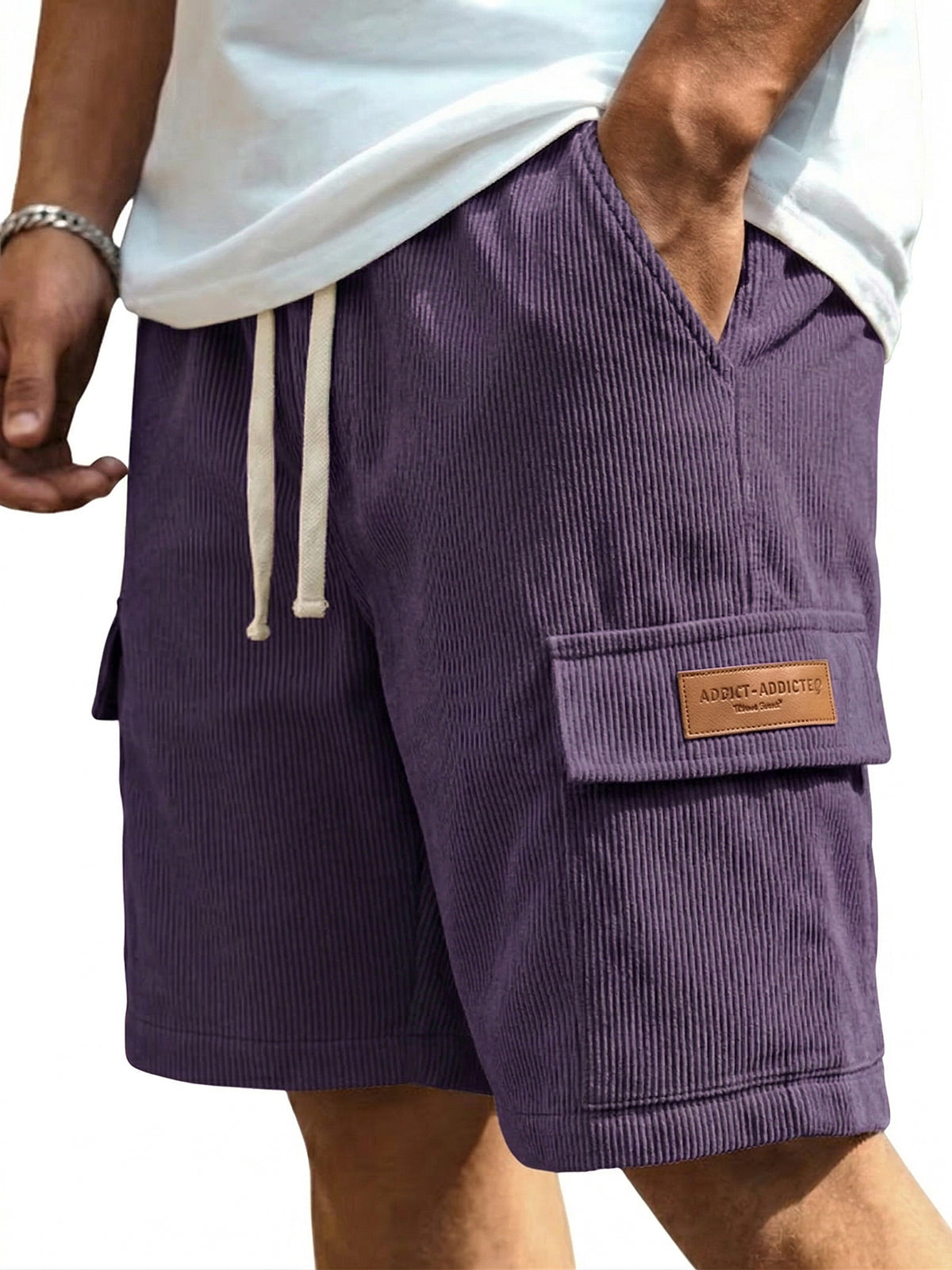 Retro Cargo multi-pocket leather label embroidered shorts