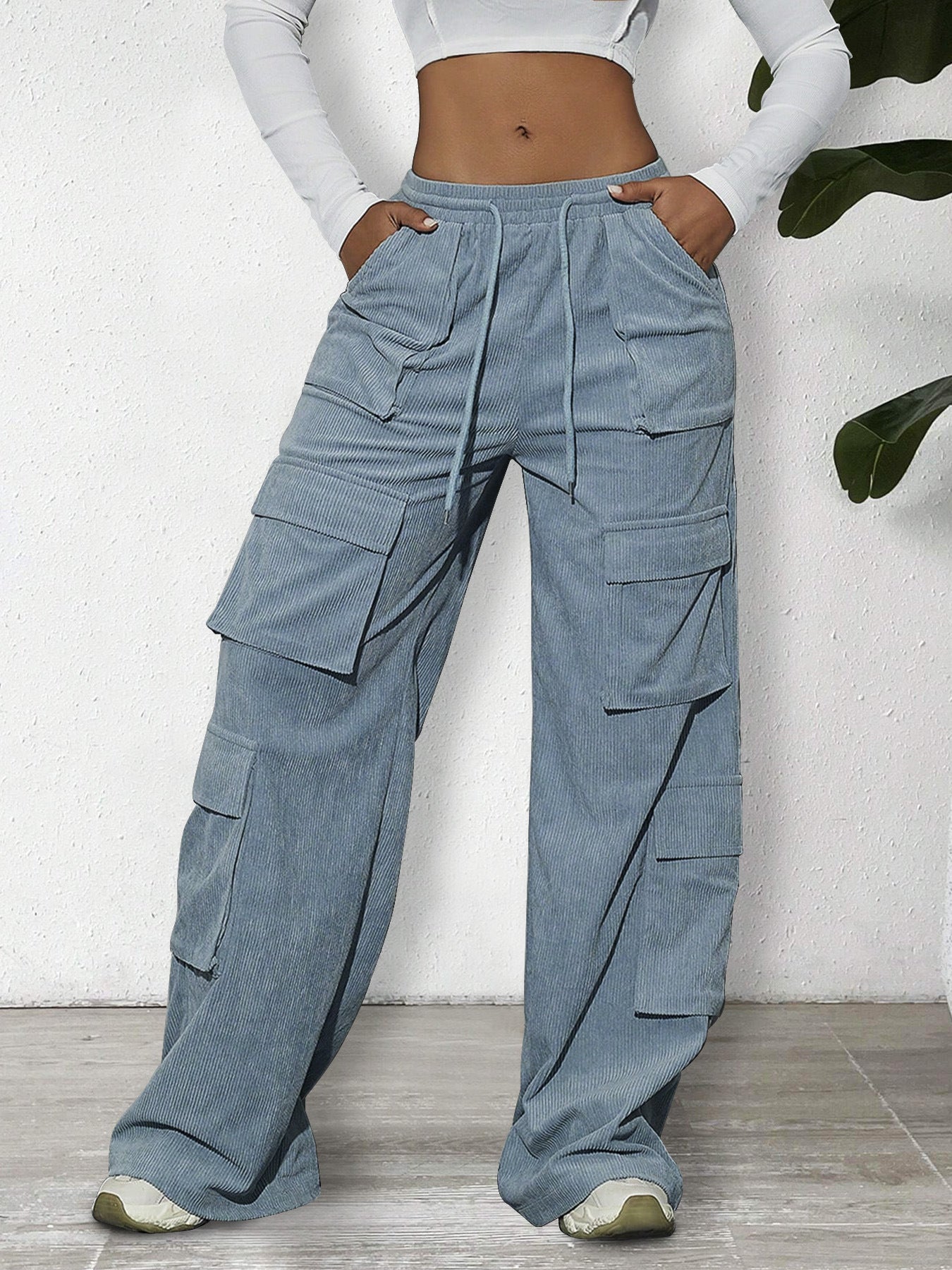 Women's Wide Leg Cargo Pants