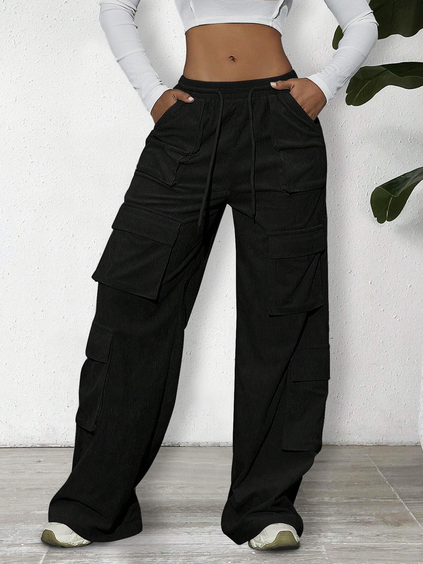 Women's Wide Leg Cargo Pants