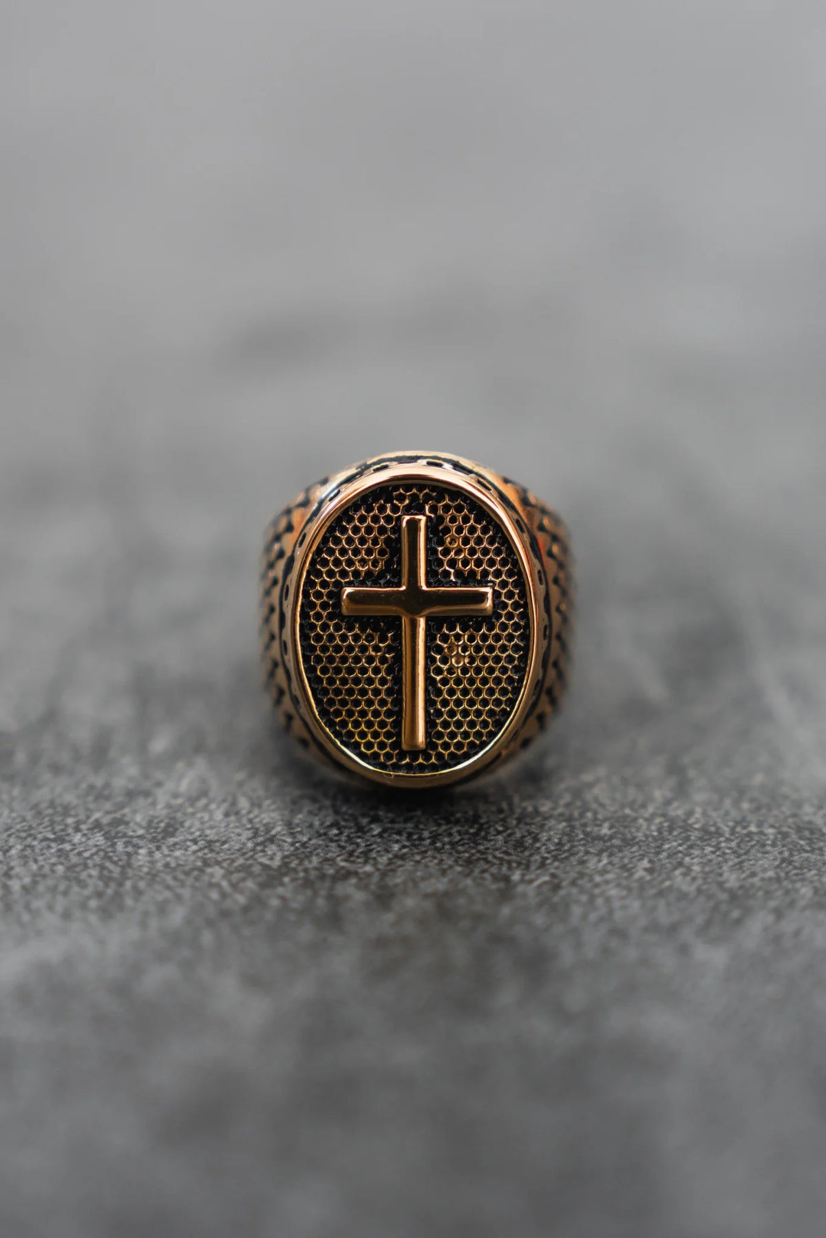 Risen Savior Ring- Gold