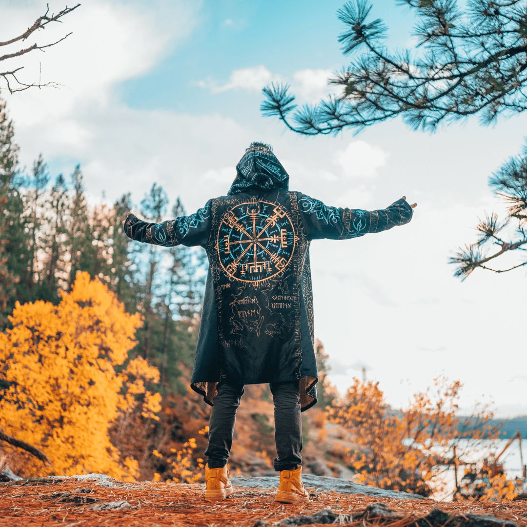 Vegvisir Cloak - Limited