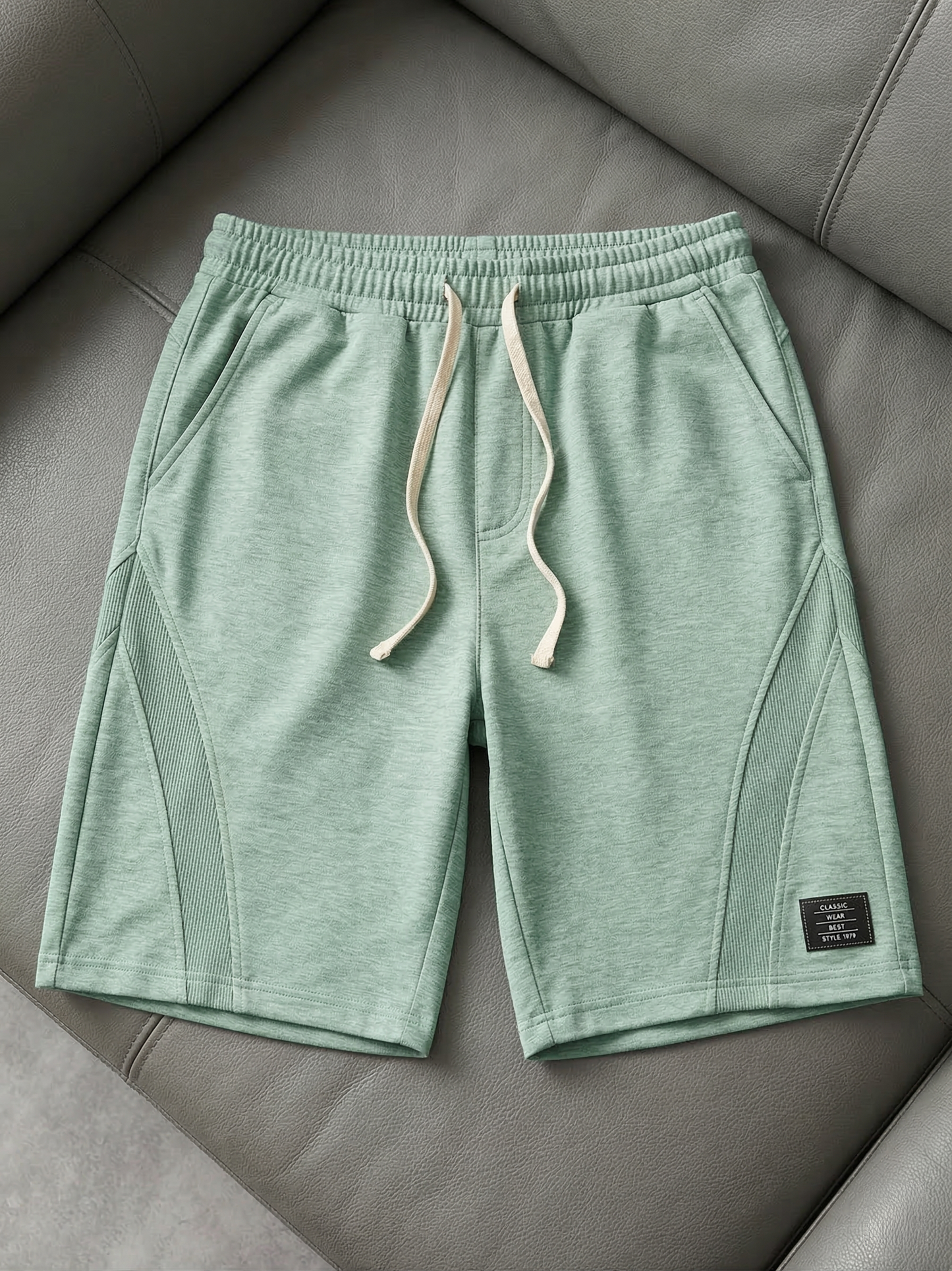 Men's Casual Deconstructed Shorts Embroidered Logo Multi-Pocket Design