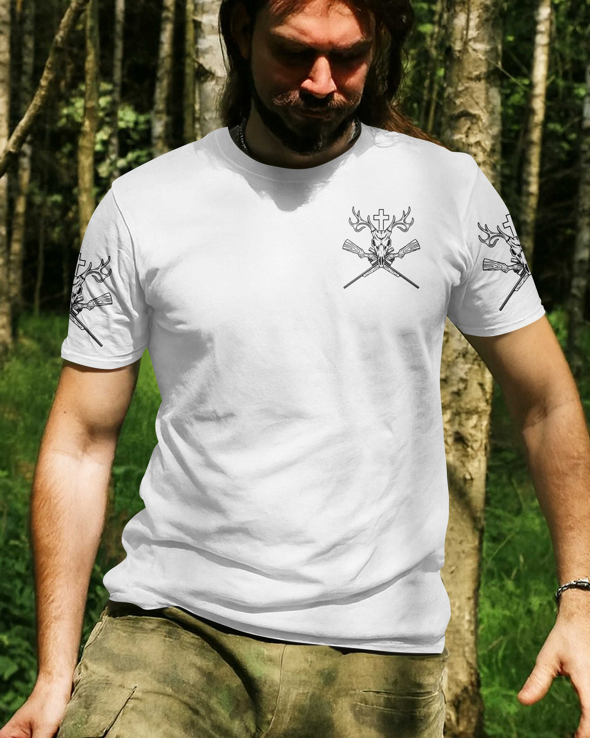 Never Underestimate An Old Man Who Believe In Jesus And Love Hunting T-Shirt