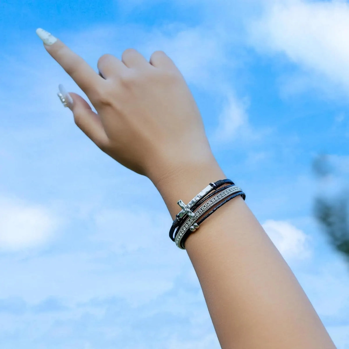 Handwoven Western-style Cross Bracelet