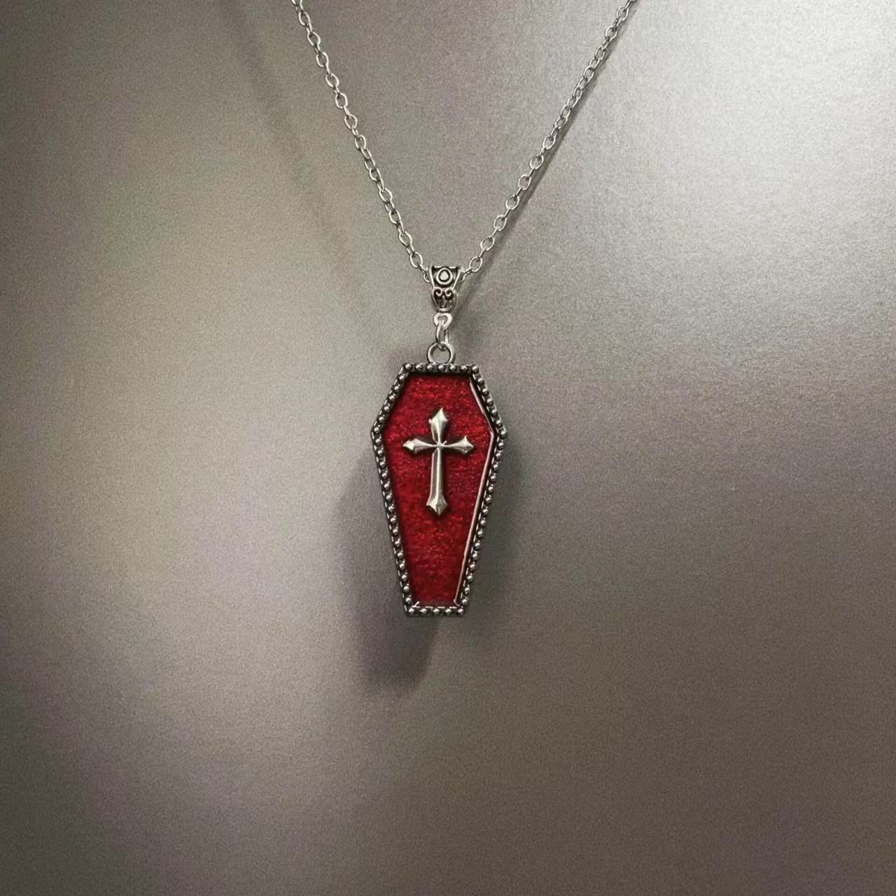 Vintage Vamp Necklace