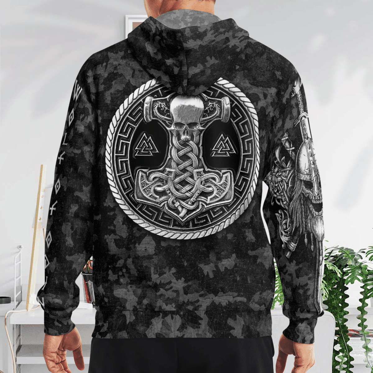 VikingStyle Clothing - Viking FENRIR WOLF AND HAMMER Hoodie VKNGB