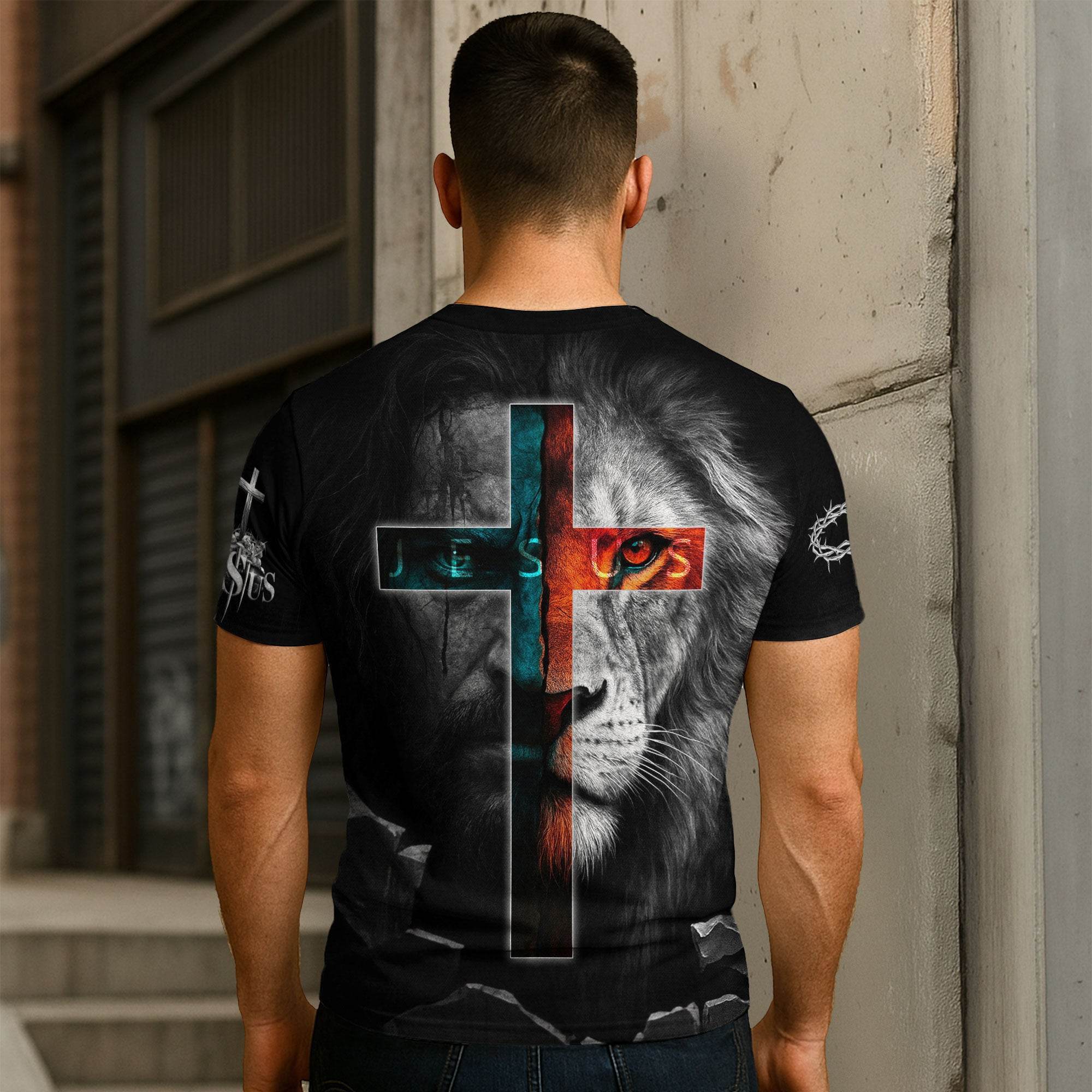 Trust In The Lord Cross & Lion Design T-Shirt