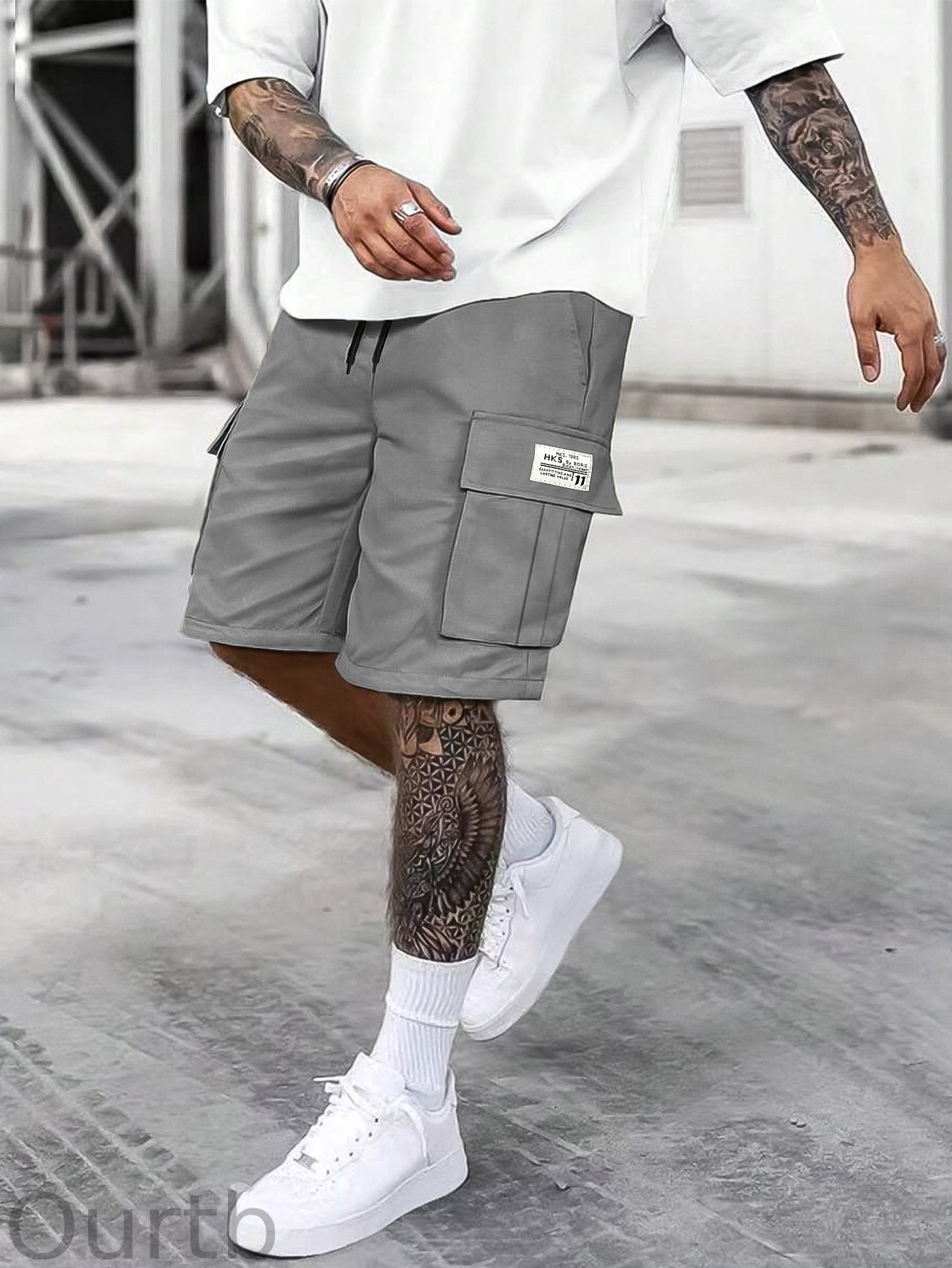 Men's Solid Color Cargo Shorts With Multiple Pockets